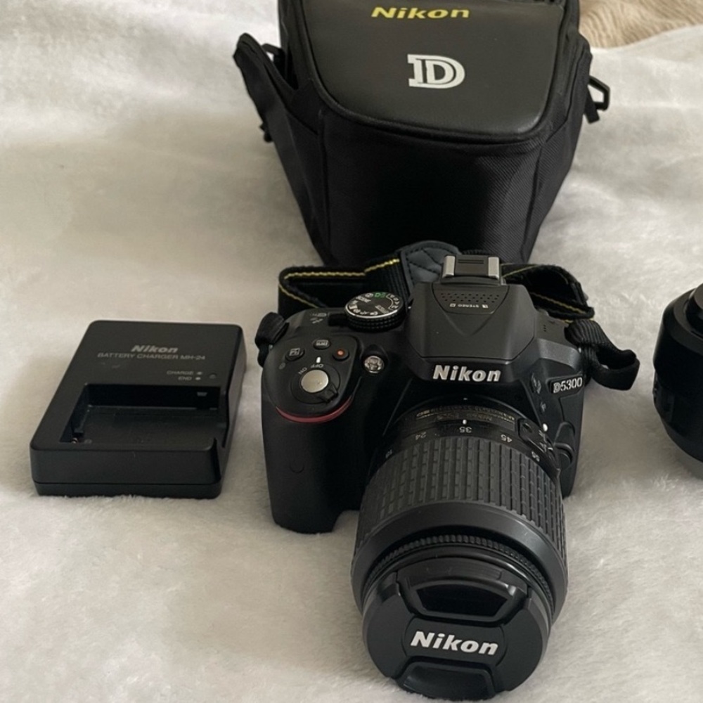 Nikon D5300 DSLR Camera with 18-55mm Lens
